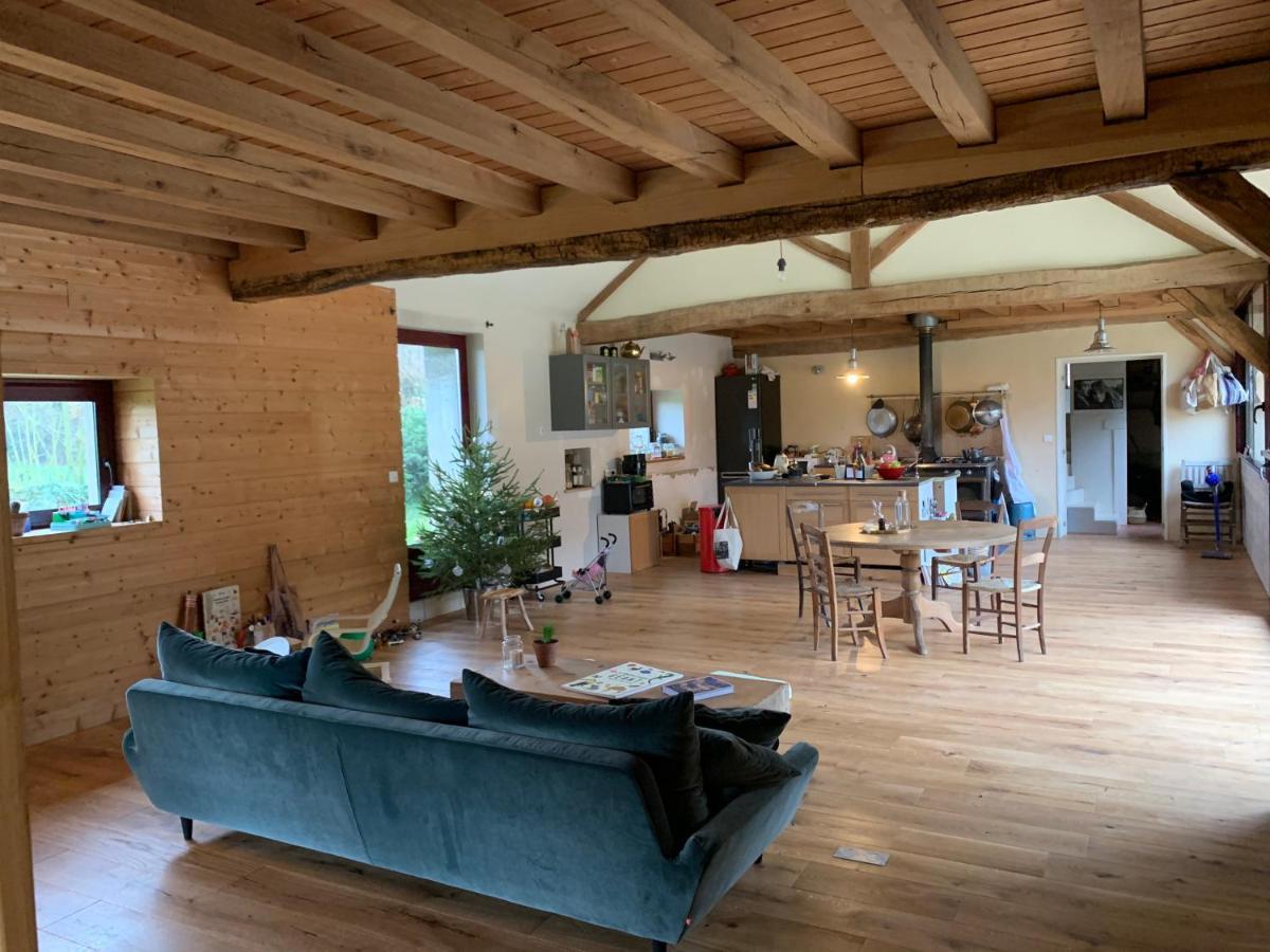 Chambre D'Hotes Dans Les Champs Jeux-Les-Bard Ngoại thất bức ảnh