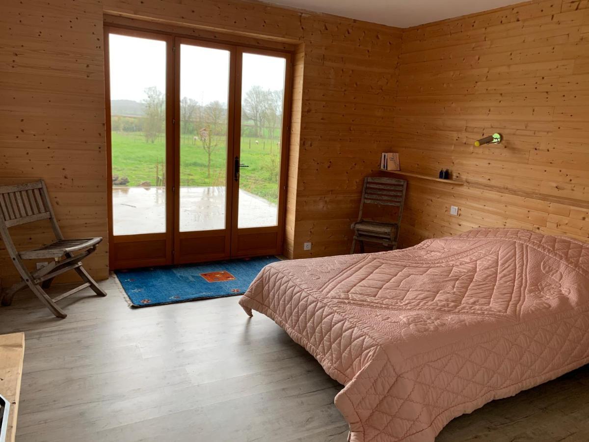 Chambre D'Hotes Dans Les Champs Jeux-Les-Bard Ngoại thất bức ảnh